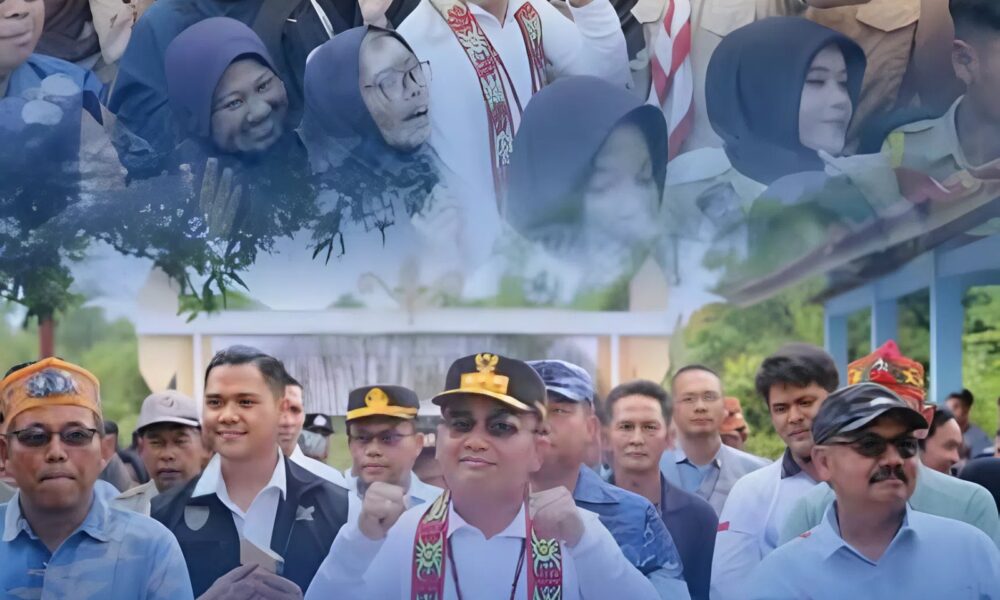 FOTO BERSAMA : Gubernur Kalteng H.Agustiar Sabran saat foto bersama dengan pelajar dan para guru saat melakukan kunjungan kesekolah beberapa waktu lalu.